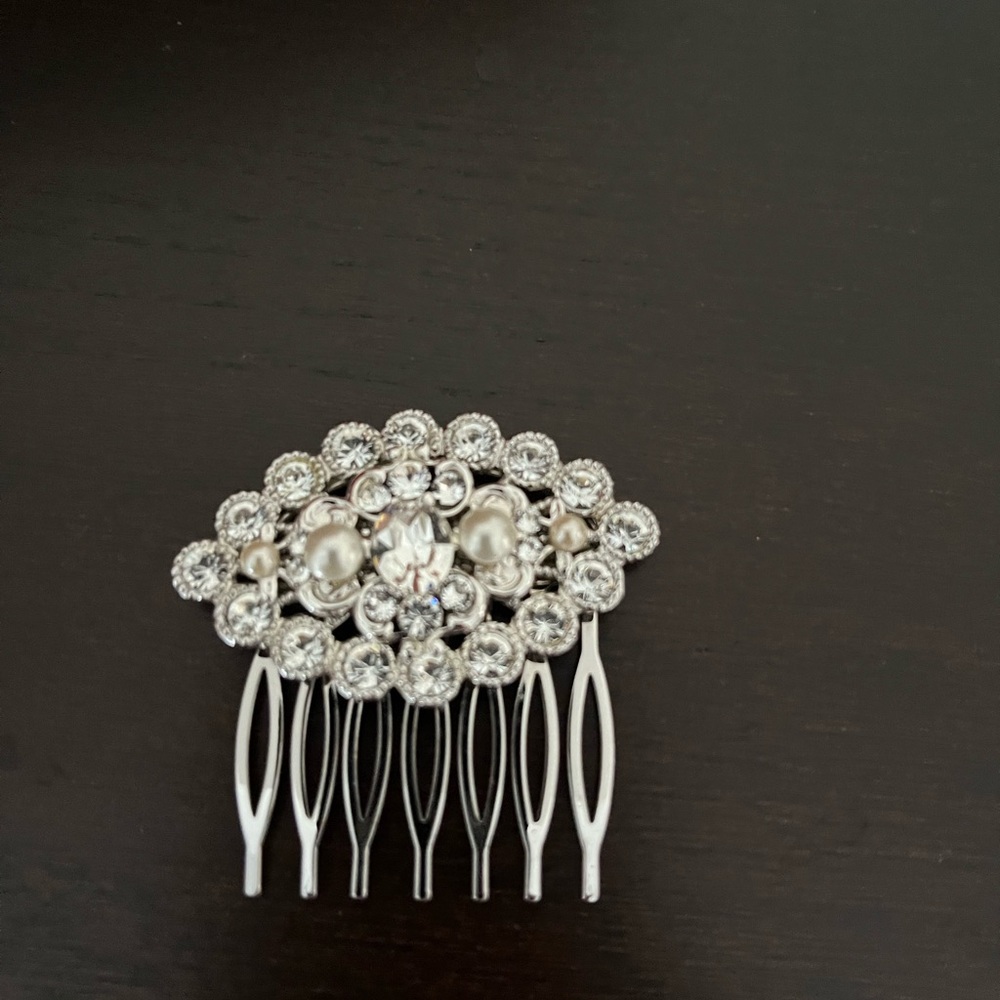 Hair piece that measures 2 inches wide